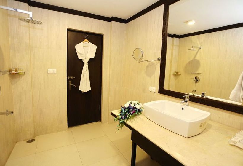 Batra Hotel And Residences 20