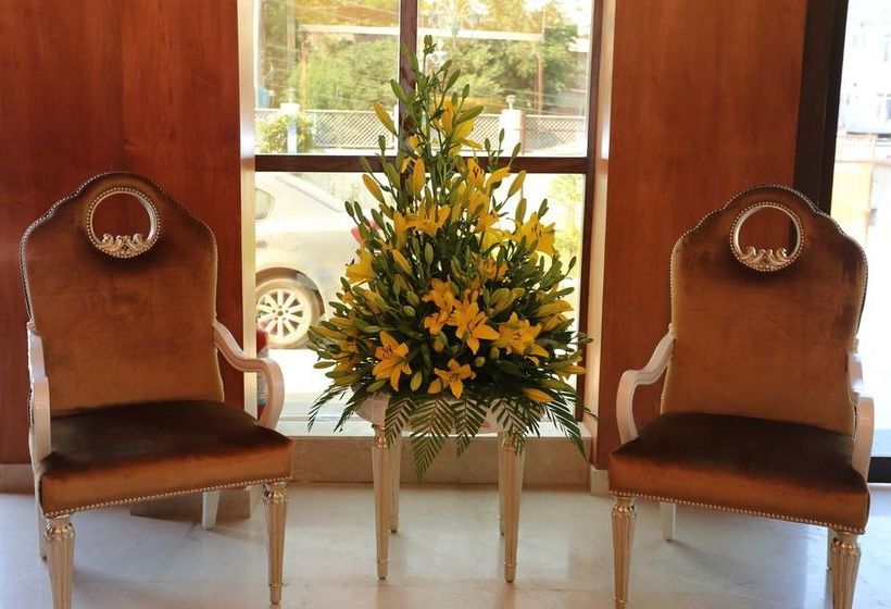 Batra Hotel And Residences 9