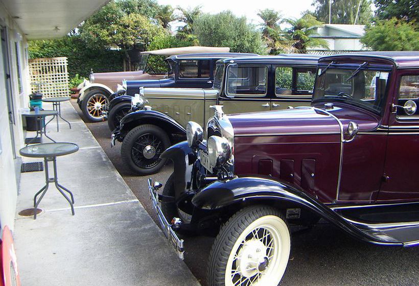 Family Motel At Camilla Court 10