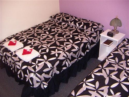 Family Motel At Camilla Court 17