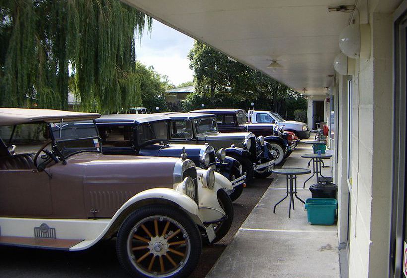 Family Motel At Camilla Court 7