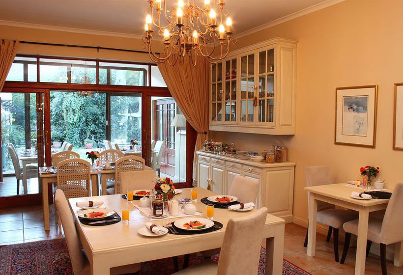 Pension Riversong Guest House & Cottage 10