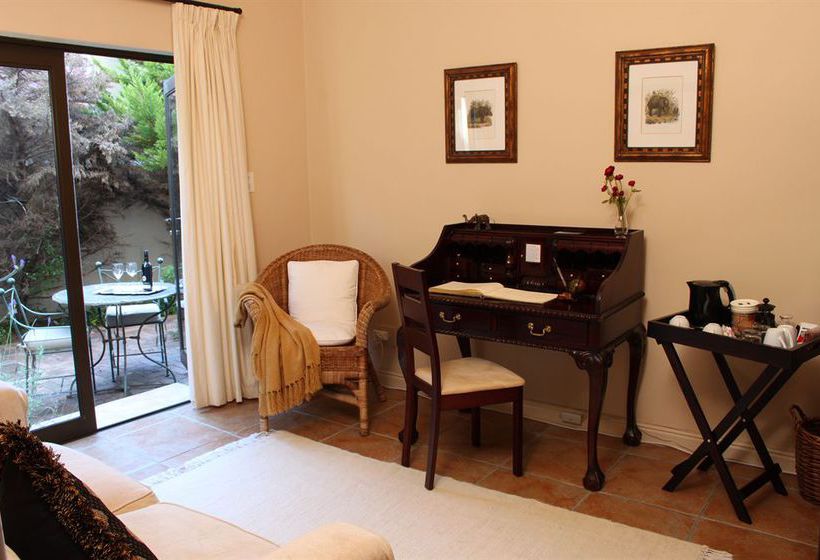 Pension Riversong Guest House & Cottage 11