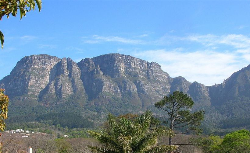 Pension Riversong Guest House & Cottage 12