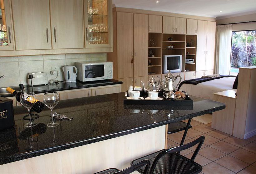 Pension Riversong Guest House & Cottage 15