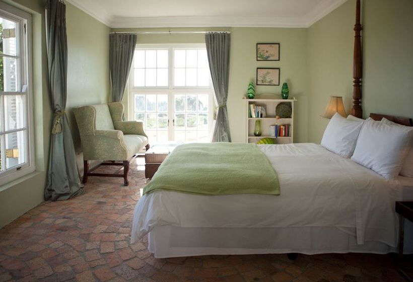 Pension Hawksmoor House 13