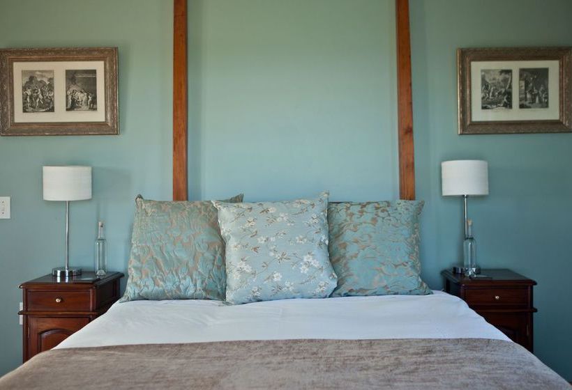 Pension Hawksmoor House 15