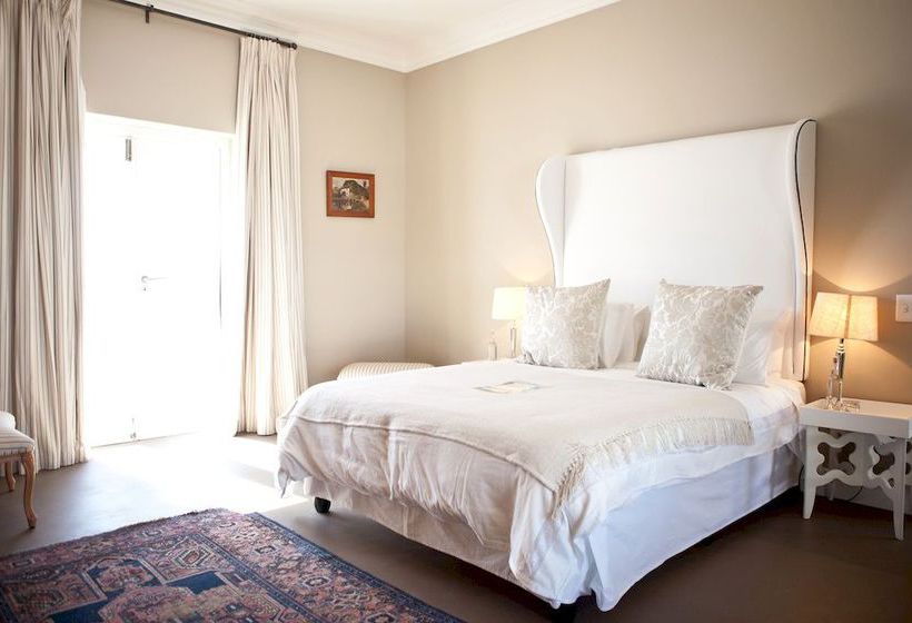 Pension Hawksmoor House 18