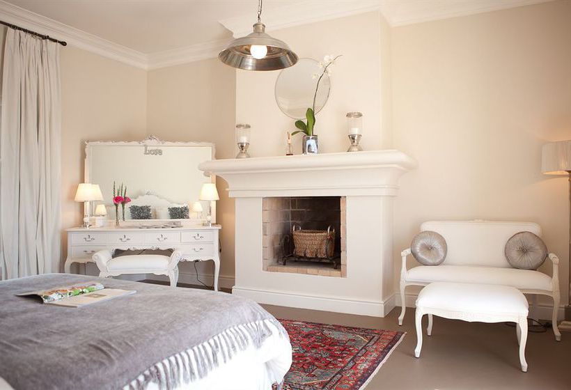 Pension Hawksmoor House 4