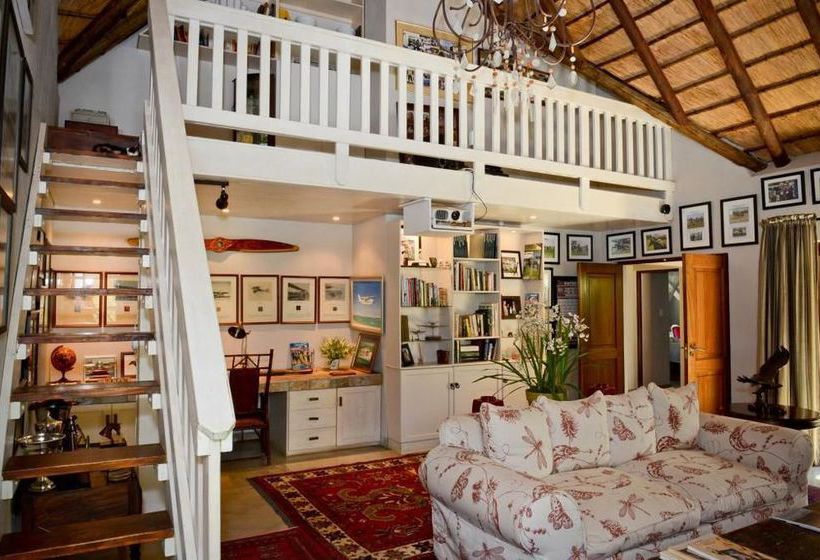 Pension Khaya Ndlovu Manor House 11