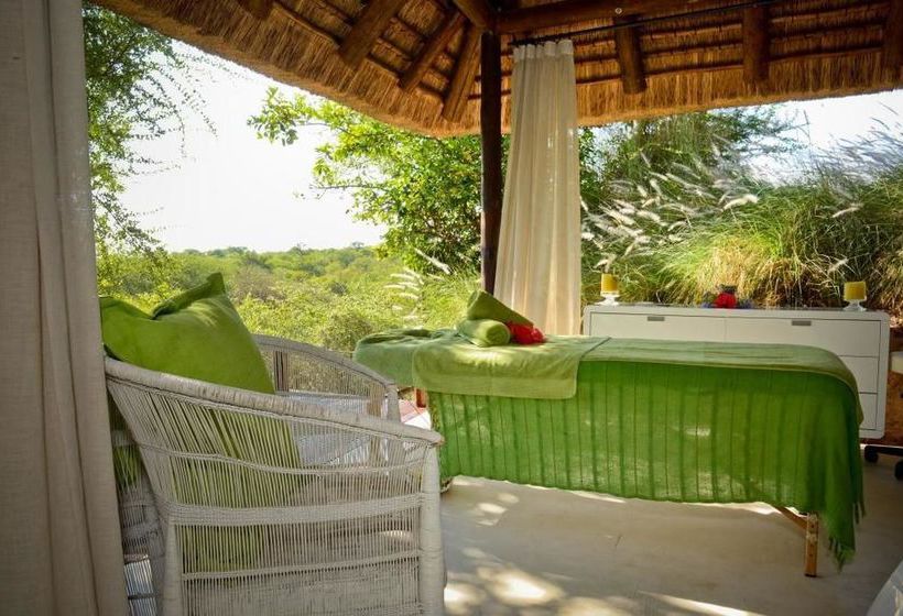 Pension Khaya Ndlovu Manor House 19