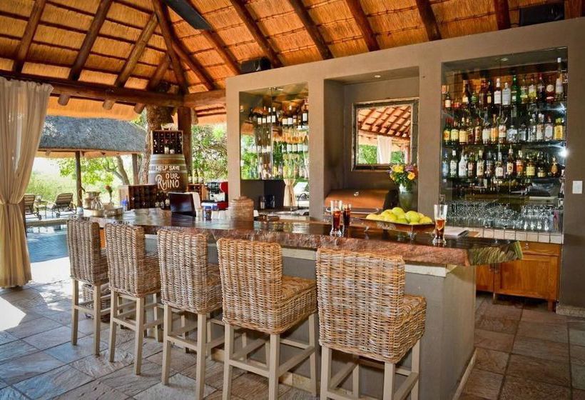 Pension Khaya Ndlovu Manor House 9