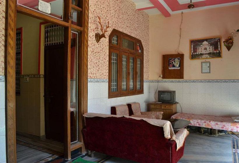 Hostel Friends Paying Guest House 1