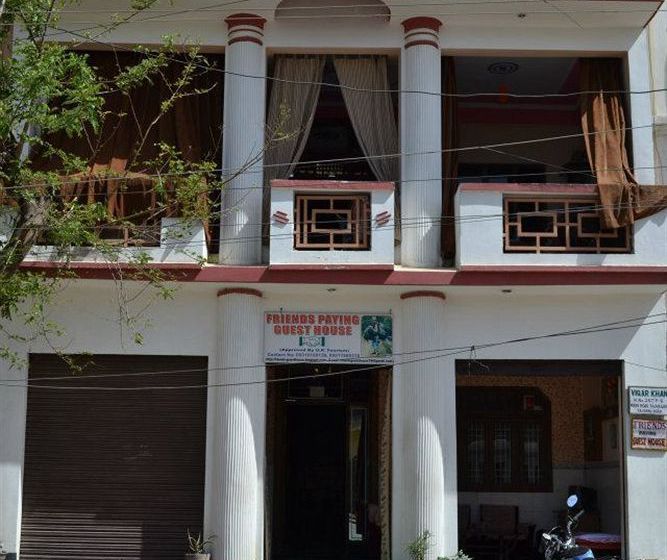 Hostel Friends Paying Guest House 15