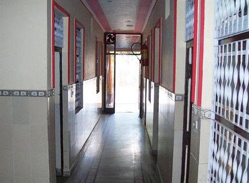 Hostel Friends Paying Guest House 17