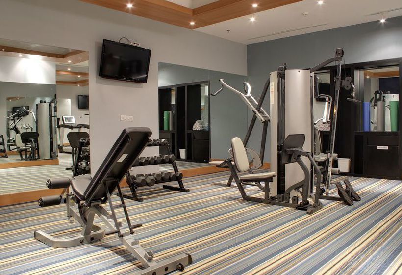 Hotel Aloft Ahmedabad 18