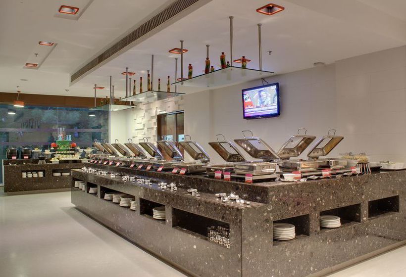 Hotel Aloft Ahmedabad 7