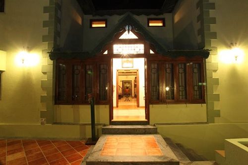 Bed and Breakfast The Colonial Manek Manor Mount Abu Rajasthán