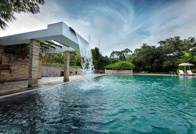 Amanvana Spa Resort 12