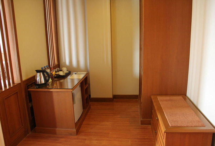 Hotel K Park Grand 18