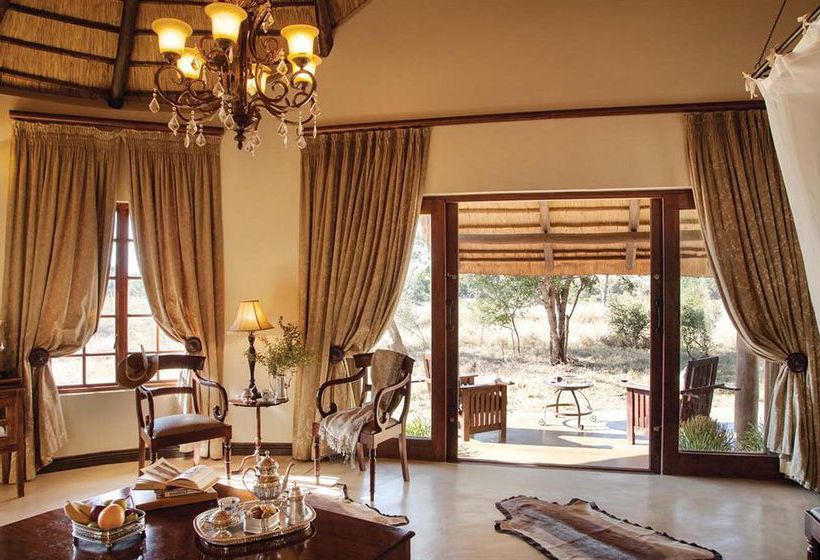 Pensión Kings Camp 8