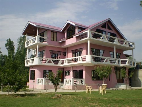 Pensión Shalimar Enclave