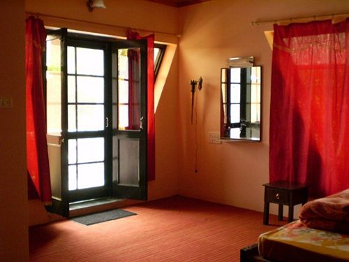 Pensione Shalimar Enclave 7