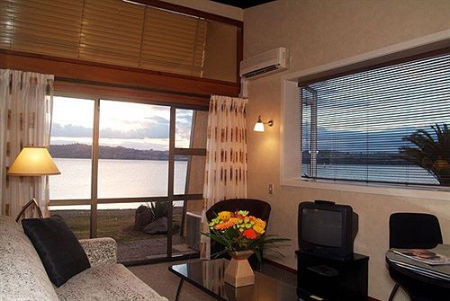 Motel Oasis Beach Resort 7