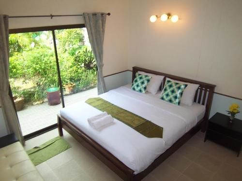 Hotel Airport Overnight 13