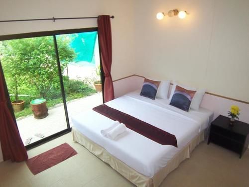 Hotel Airport Overnight 18