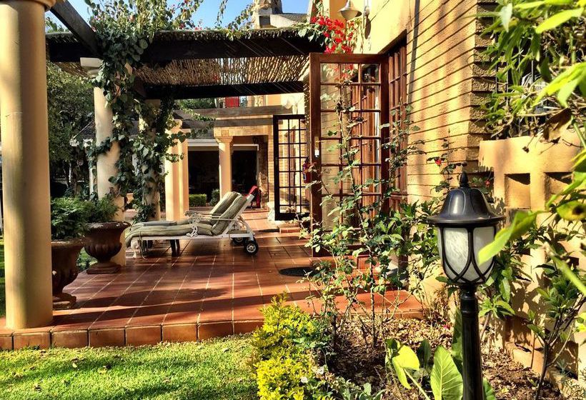 Pension Macgregors Guest House 12