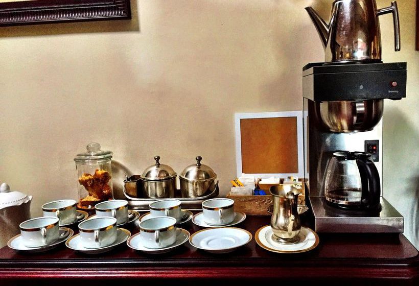 Pension Macgregors Guest House 14