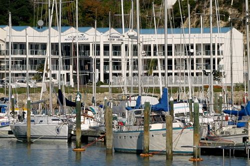 Anchorage Motor Lodge 17