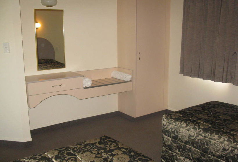 Anchorage Motor Lodge 5