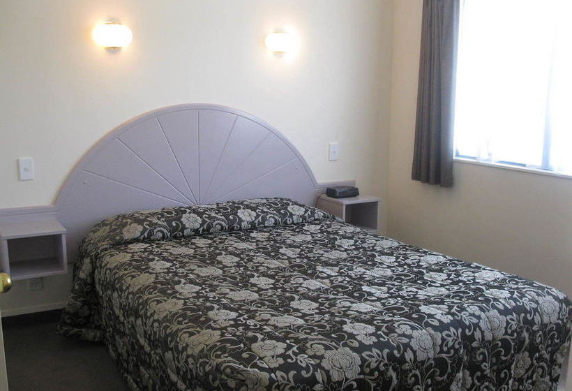 Anchorage Motor Lodge 8