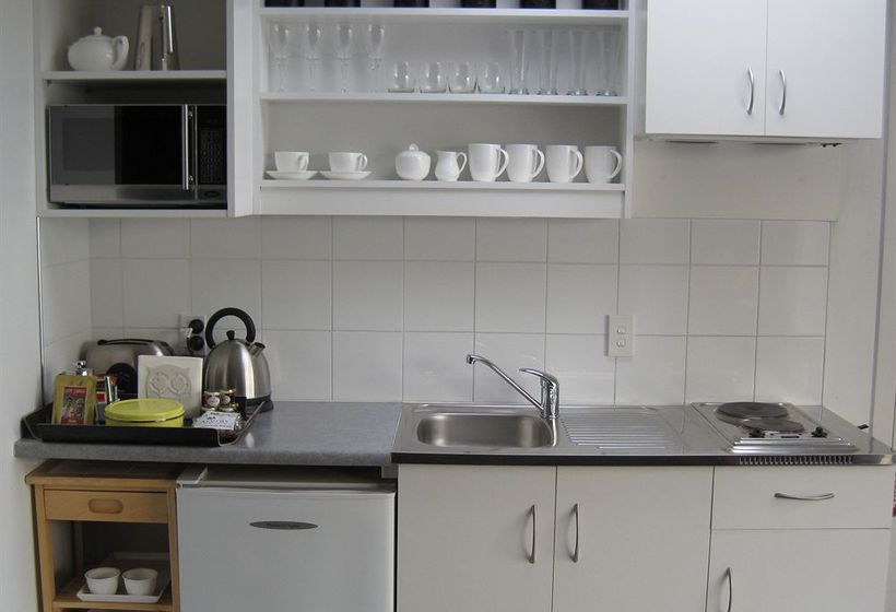 Pension Acorns Wellington 16