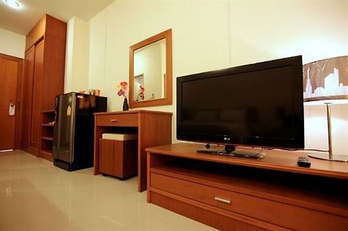 Hotel Rafael Mansion Bangkok Airport 18