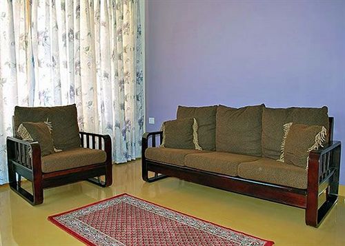 Pensión Bougainvillea Guest House 12