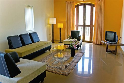 Pensión Bougainvillea Guest House 14