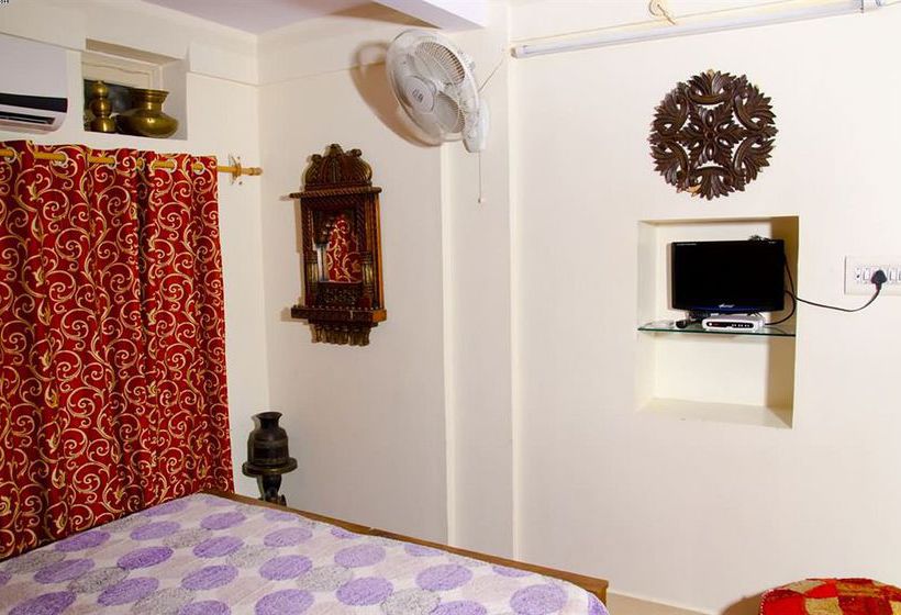 Pension Hem Guest House 10