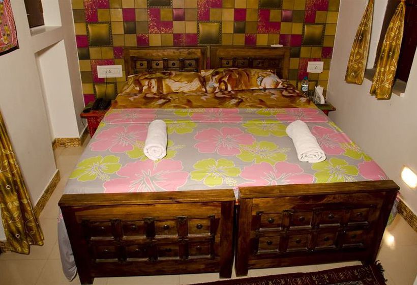 Pension Hem Guest House 13