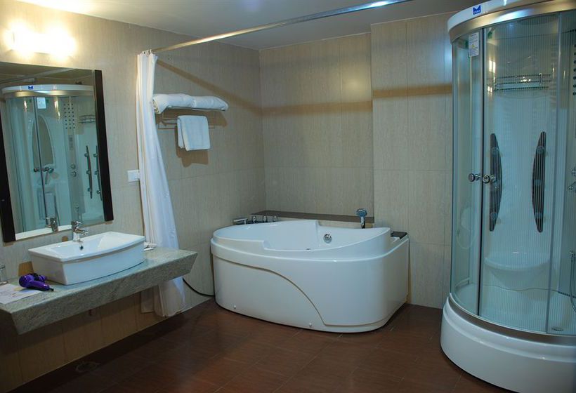 Hôtel Softel Plaza 8