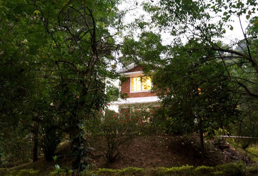 Resort Ambady's Falling Waters 9