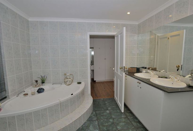 Bed and Breakfast Brenton Beach House 14