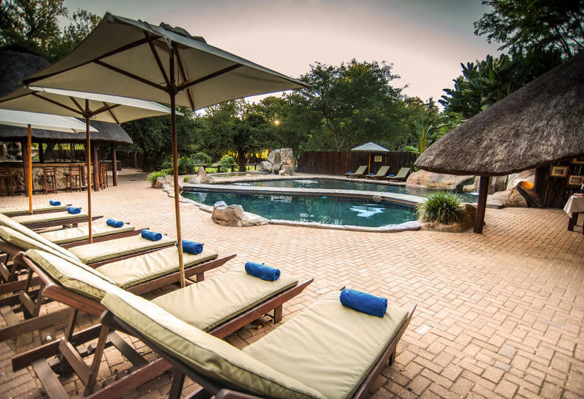 Hotel Shiduli Private Game Lodge 11