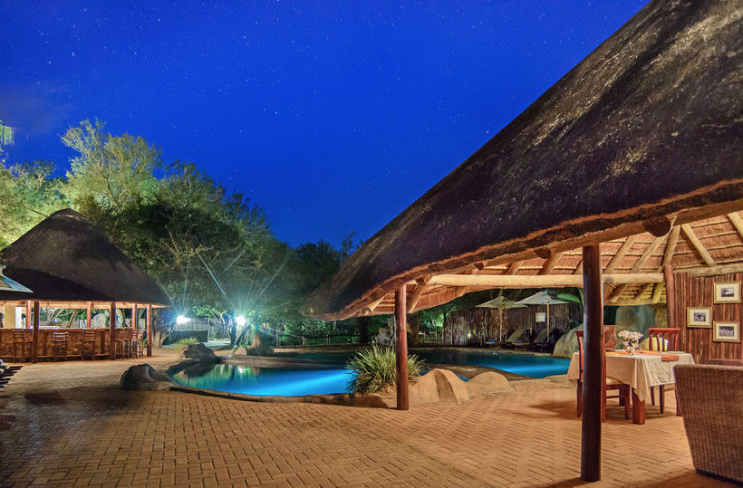 Hotel Shiduli Private Game Lodge 12