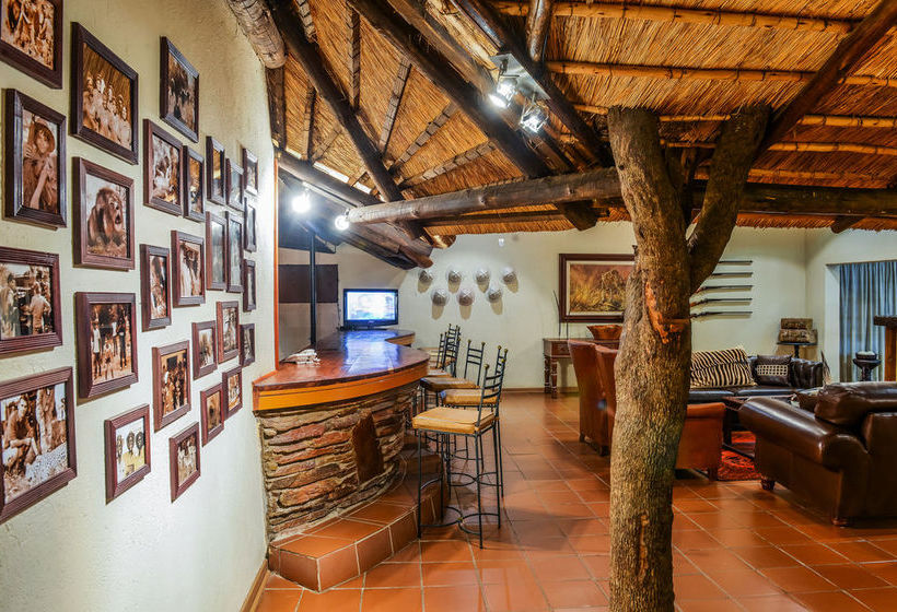 Hotel Shiduli Private Game Lodge 9