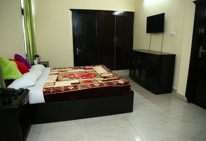 Hotel Surbee Resorts 12