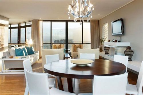 Manhattan Suites & Conference 18