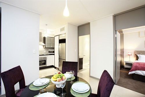 Manhattan Suites & Conference 7